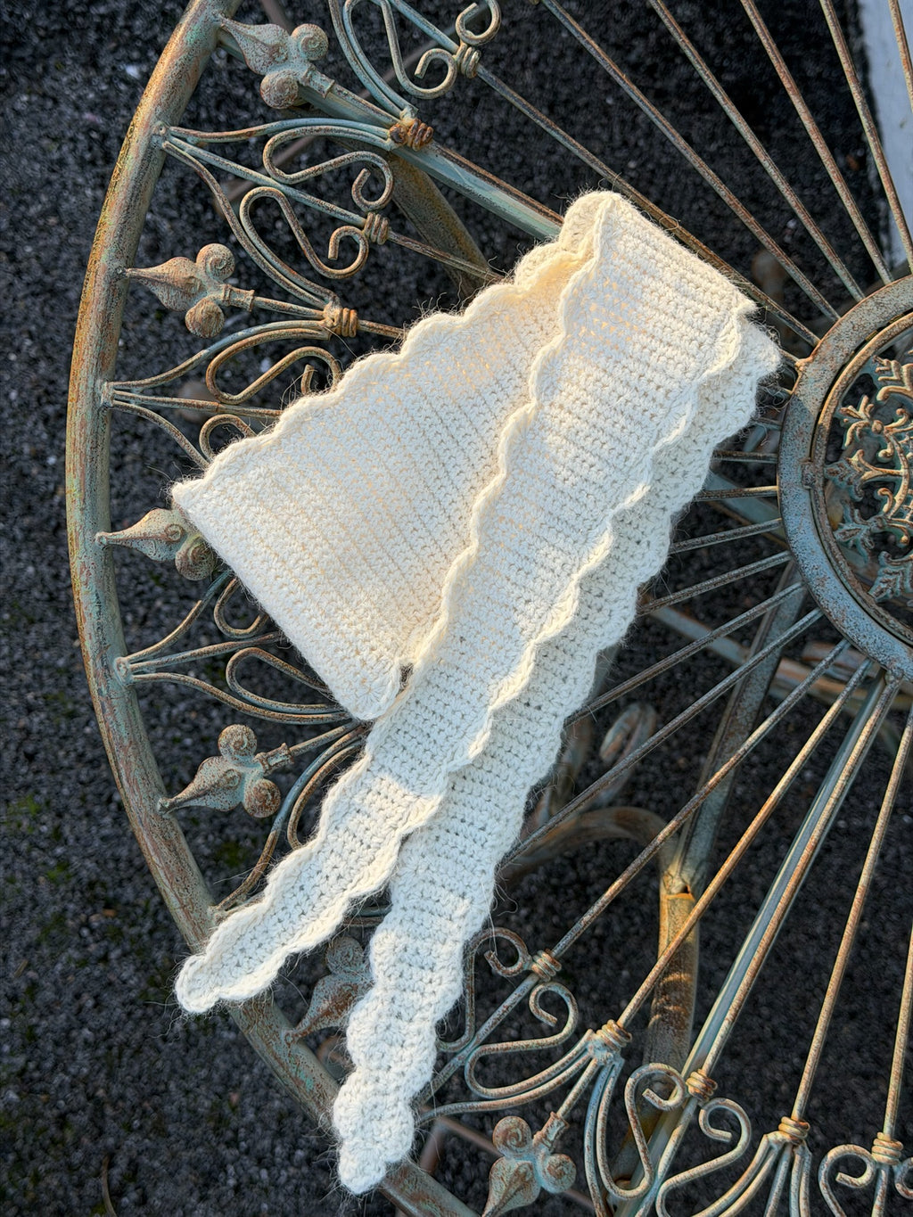 Guro scarf