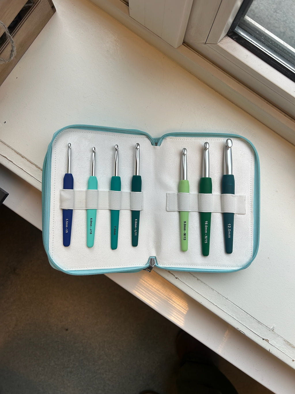 Crochet hooks 2.0 - 12.0 mm